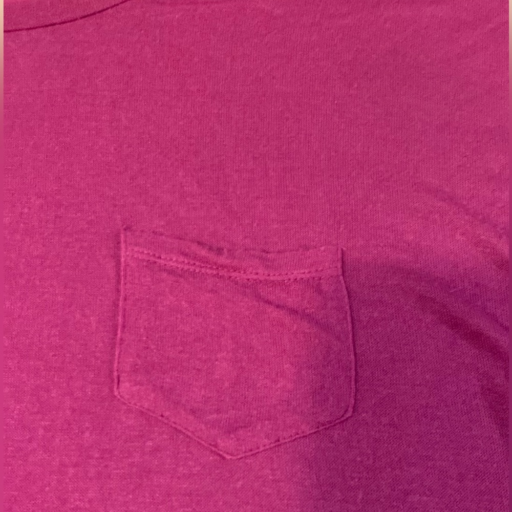 Fuchsia tee - Picture 2 of 3